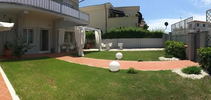 Garden 3*