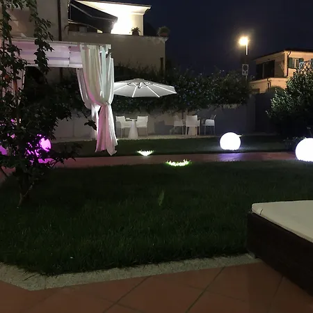 בית הארחה Garden 3*