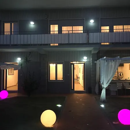 Guest house Garden 2*