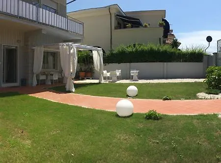 Garden 3*