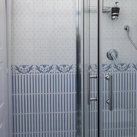 Garden בית הארחה